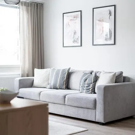 Modern 2br With Balcony & Location Lägenhet Tammerfors