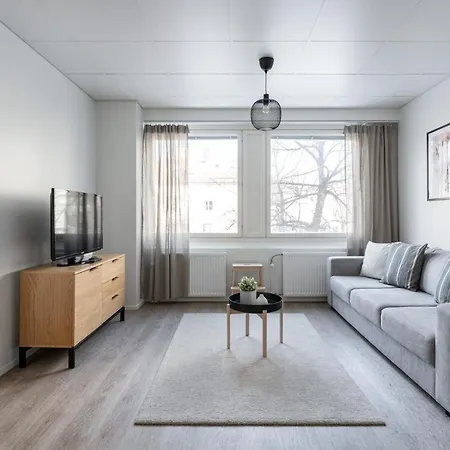 Apartment 2br At Downtown With Balcony - Great Location Tampere