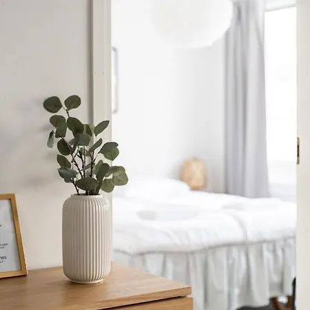 Modern 2br With Balcony & Location