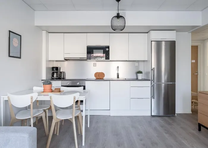 2br At Downtown With Balcony - Great Location Tampere