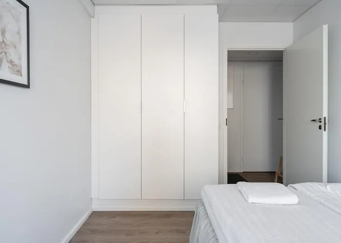 2br At Downtown With Balcony - Great Location شقة تامبير