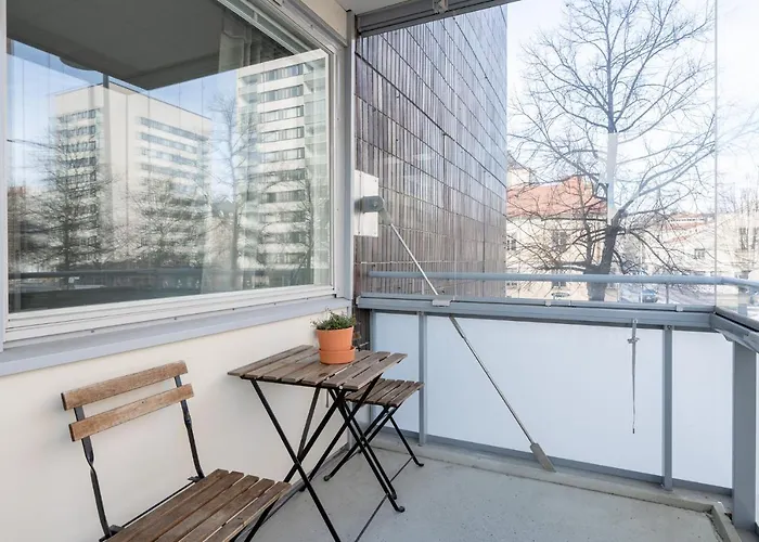 2br At Downtown With Balcony - Great Location شقة