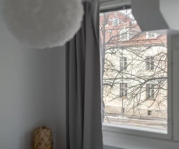 2br At Downtown With Balcony - Great Location Apartamento